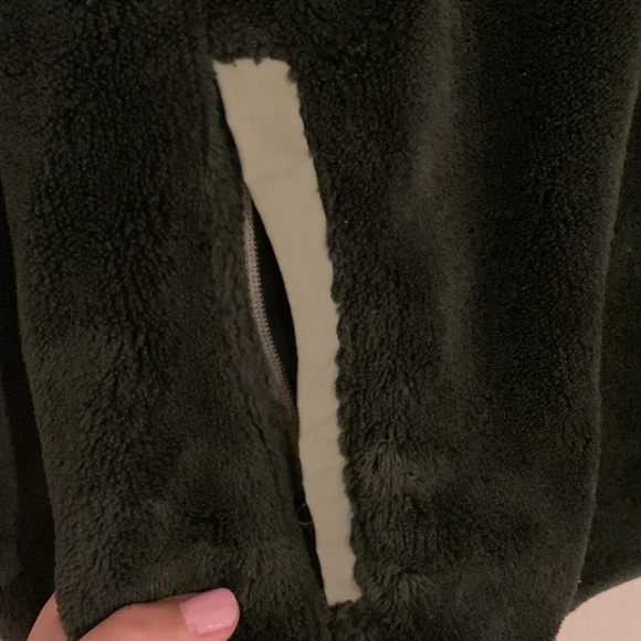 LL Bean quarter button up dark green women’s small - Picture 4 of 6